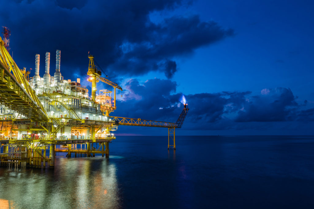 How To Become An Offshore Oil Rig Worker